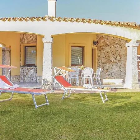 2 Bedroom Awesome Home In Ca- Holiday home
