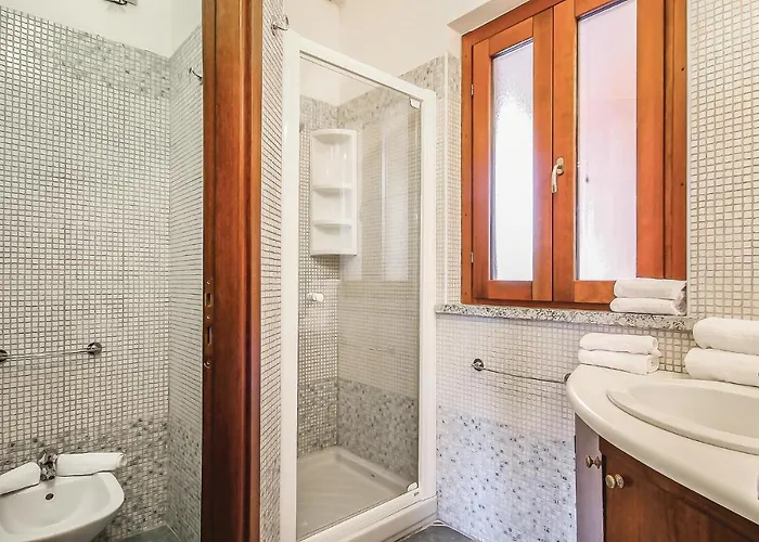 2 Bedroom Beautiful In Ca- * Монте-Най